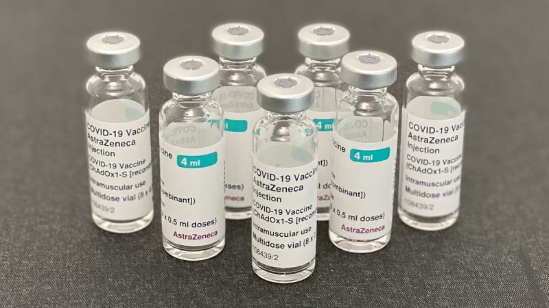 Vakcína AstraZeneca povolena v EU
